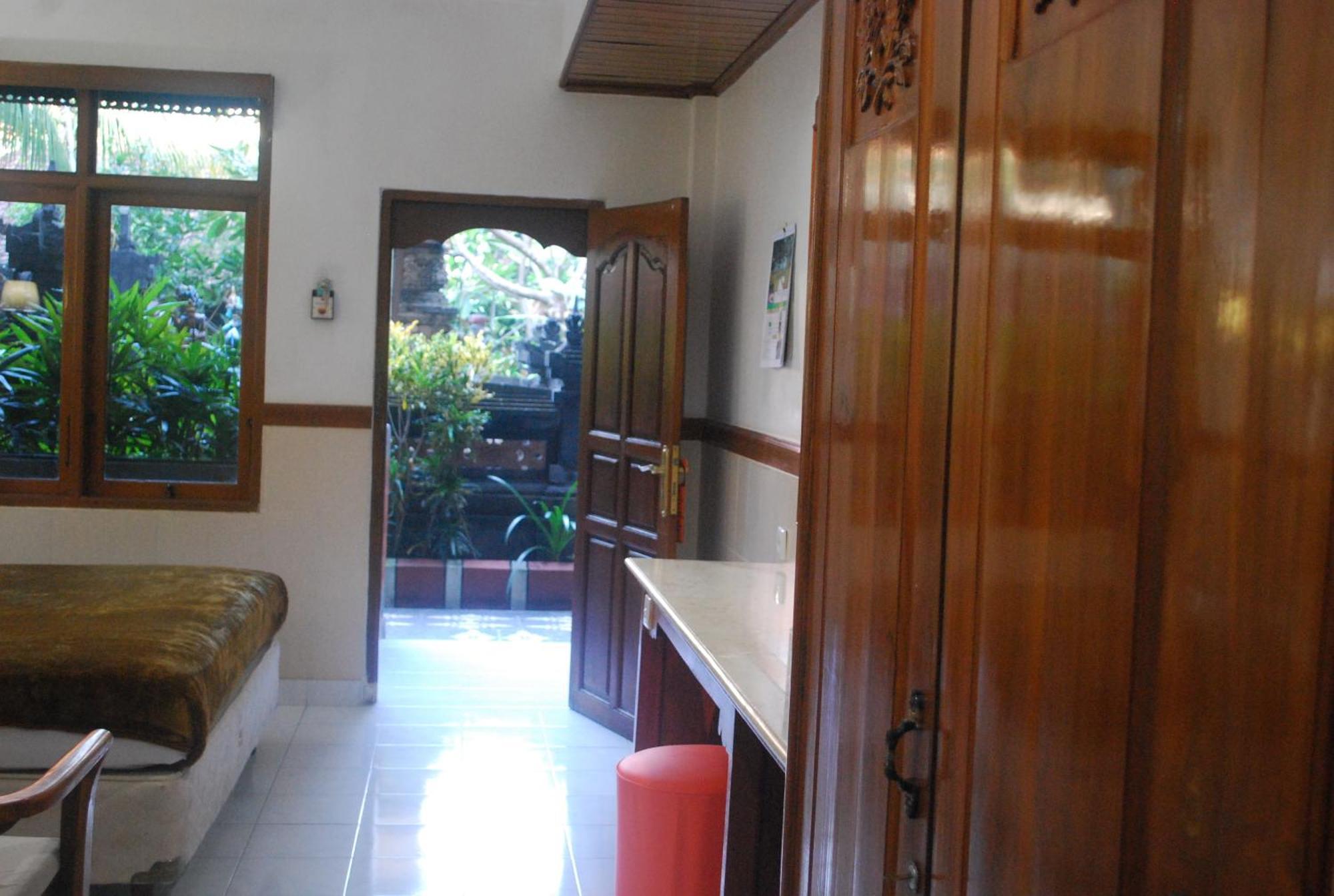 Hotel Sorga Cottages Кута Стая снимка